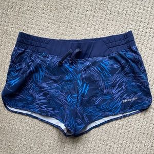 Patagonia shorts with lining, size small